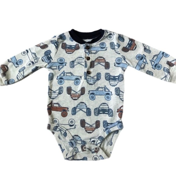 2/15$• onesies bundle• Carter’s child of mine• Baby clothing • 3 months old - Picture 2 of 10